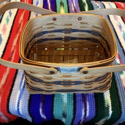 Gerald E Henn Vintage 1996 Large Basket