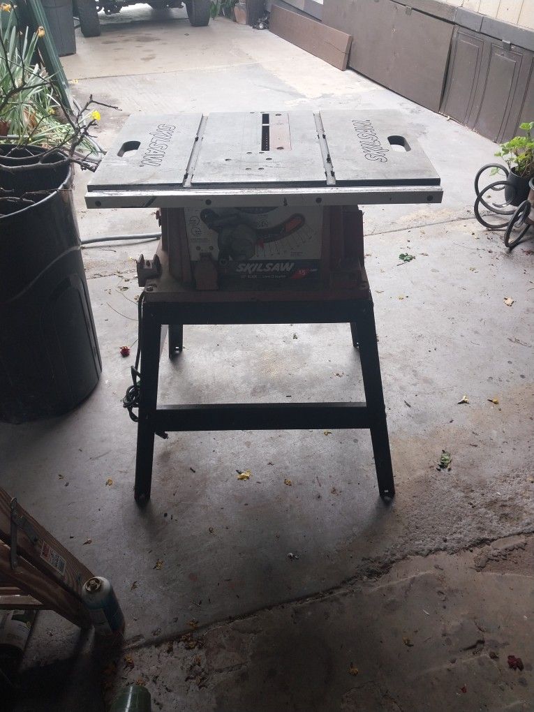 Table SAW-with Blade, no fence