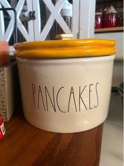 Rae Dunn pancake holder