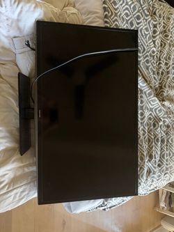 43” Toshiba TV – Great Condition