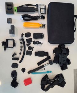Gopro Hero 6 Black with Everthing in pictures