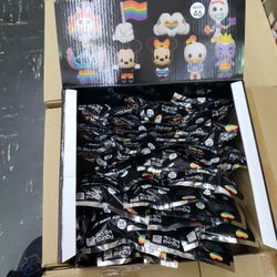 Disney Series 46 Pride Bag Clip (Full Box)