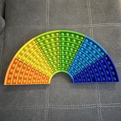 Rainbow pop it