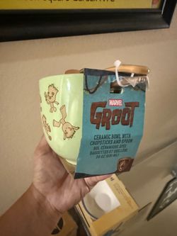 Grout ramen bowl with spoon and chopsticks