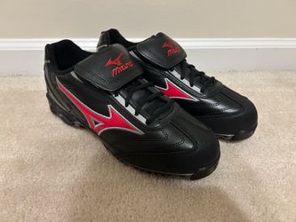 Mizuno 9 spike cleats NEW size 11 - for sale or trade