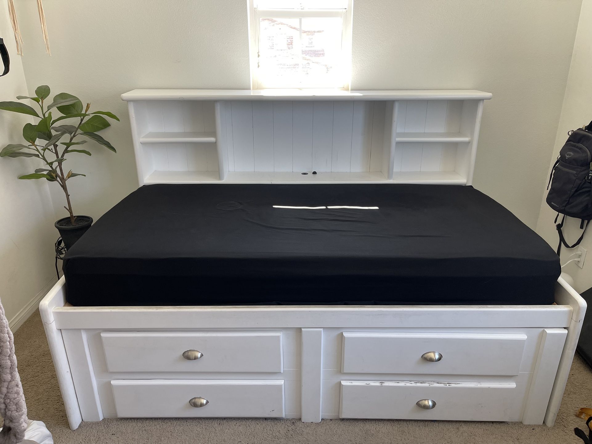 White Twin Daybed With Storage Shelving And Drawers