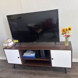 TV stand 