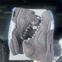 Jordan 5 wolf grey