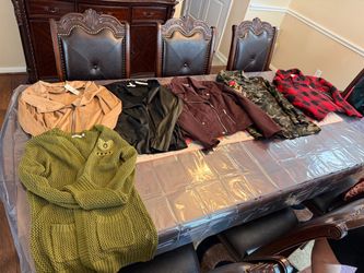 WOMENS CLOTHING SZ L-XL LIKE NEW