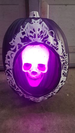 Light Up Talking Black Pumpkin and Skull, Halloween Decoration