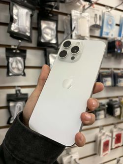 iPhone 15 Pro Max 256 GB Unlocked ✅ 