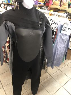 4/3 wetsuit - brand new - surf or diving