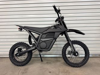 New 60 Volt  45 mph emoto electric dirt bike