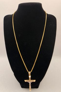 14kt Franco chain and Cross