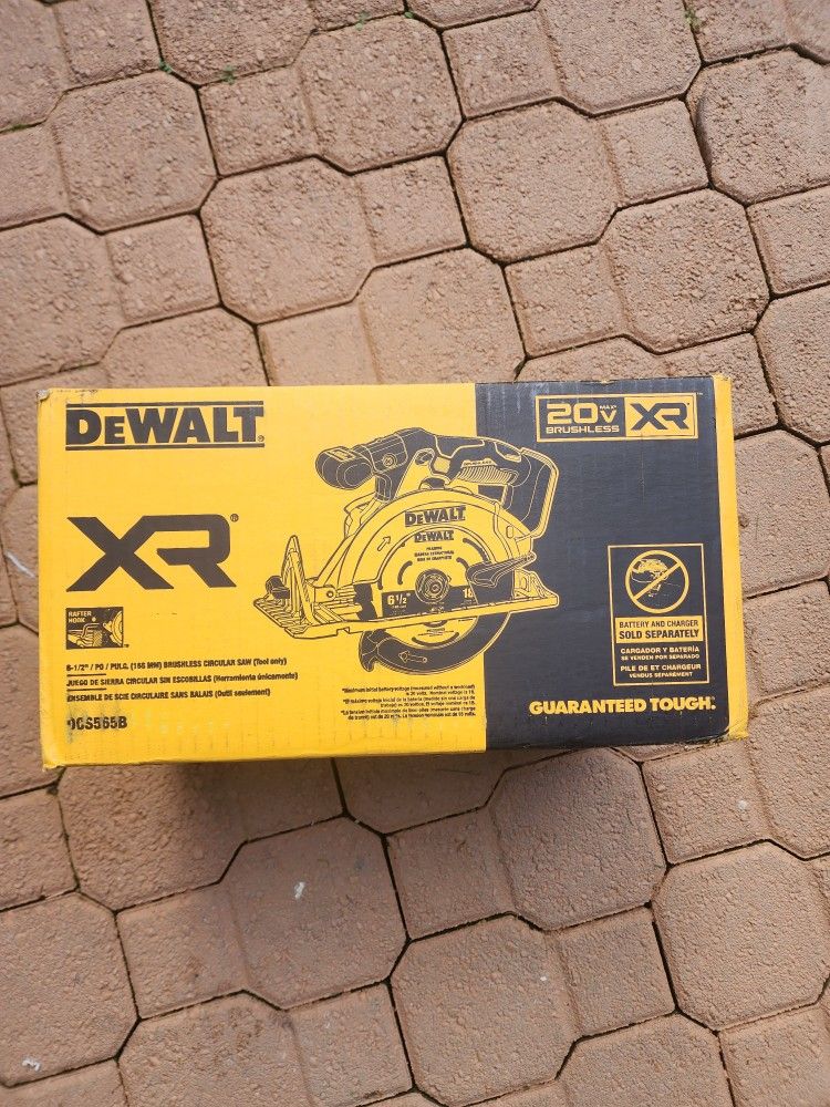 Dewalt Circular Saw 