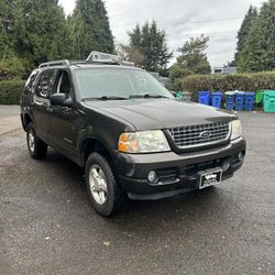 2005 Ford Explorer