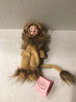 Wizard of Oz Cowardly Lyon Collector doll from Madame Alexander