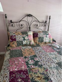 Queen Bed Frame with Matress