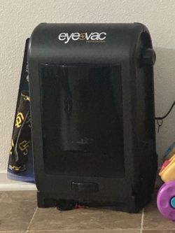 Eyevac professional vacuum