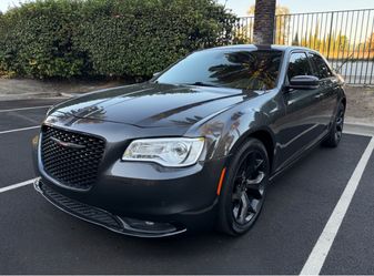 2021 Chrysler 300