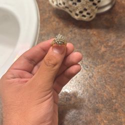 14K Gold Ring 