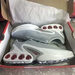 Nike Men's Air Max DN SE "Gray/Red" Running Shoes Size 10.5 Men