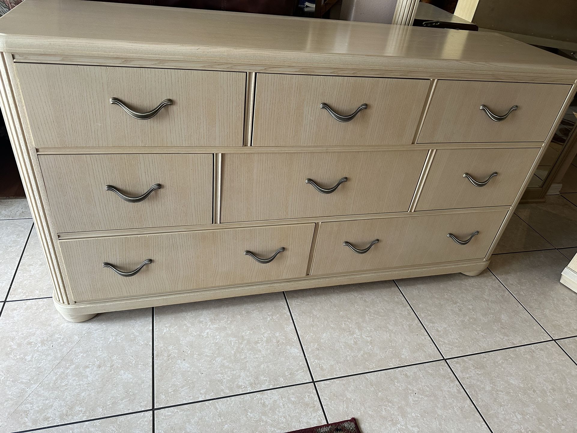 Bedroom Set Cabinets Today’s Special 