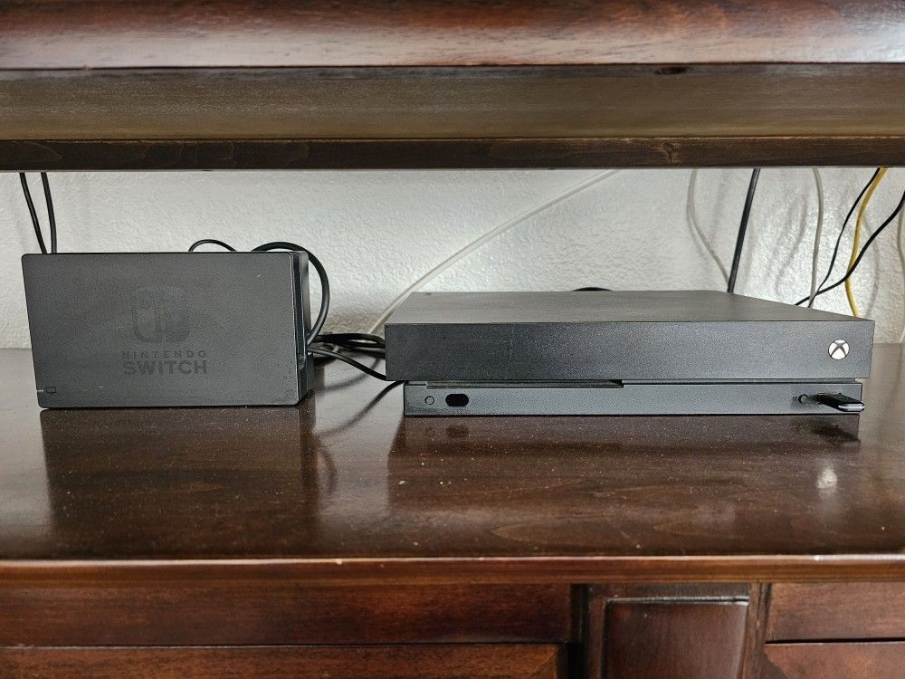 Xbox One X and Nintendo Switch