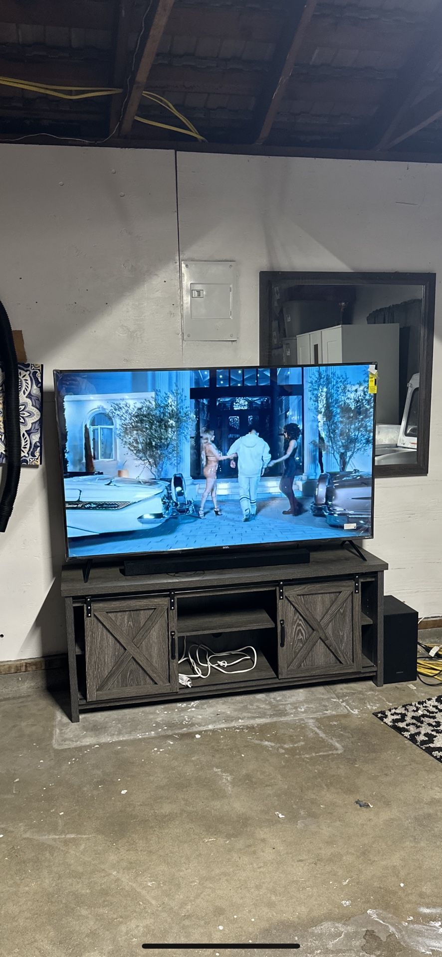 65 Inch Brand New With Tv Dresser