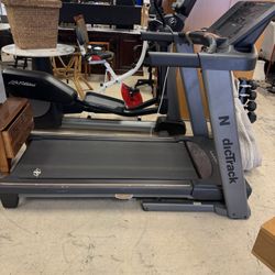 NordicTrack 2450 commercial Treadmill