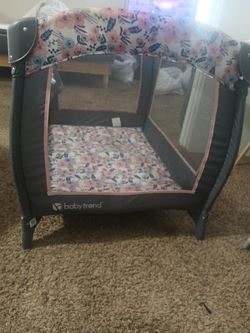 Baby swing bassinet