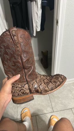Sz 10 pirarucu boots brown