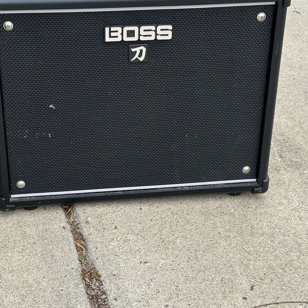 Amps - Must Go - MAKE and OFFER