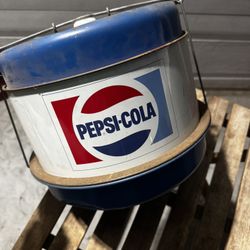 Vintage Pepsi Cake Holder 
