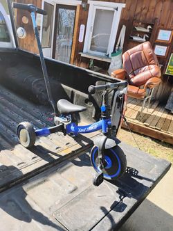 El Trisiclo Azul Se Puede Doblar 