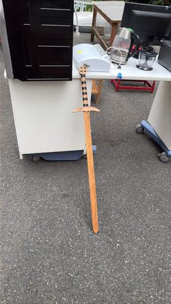 Medieval wood practice sword