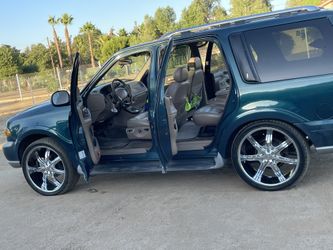 Lincoln Navigator