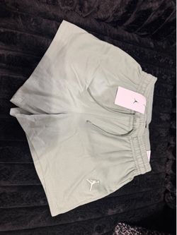 Women’s Jordan shorts XS