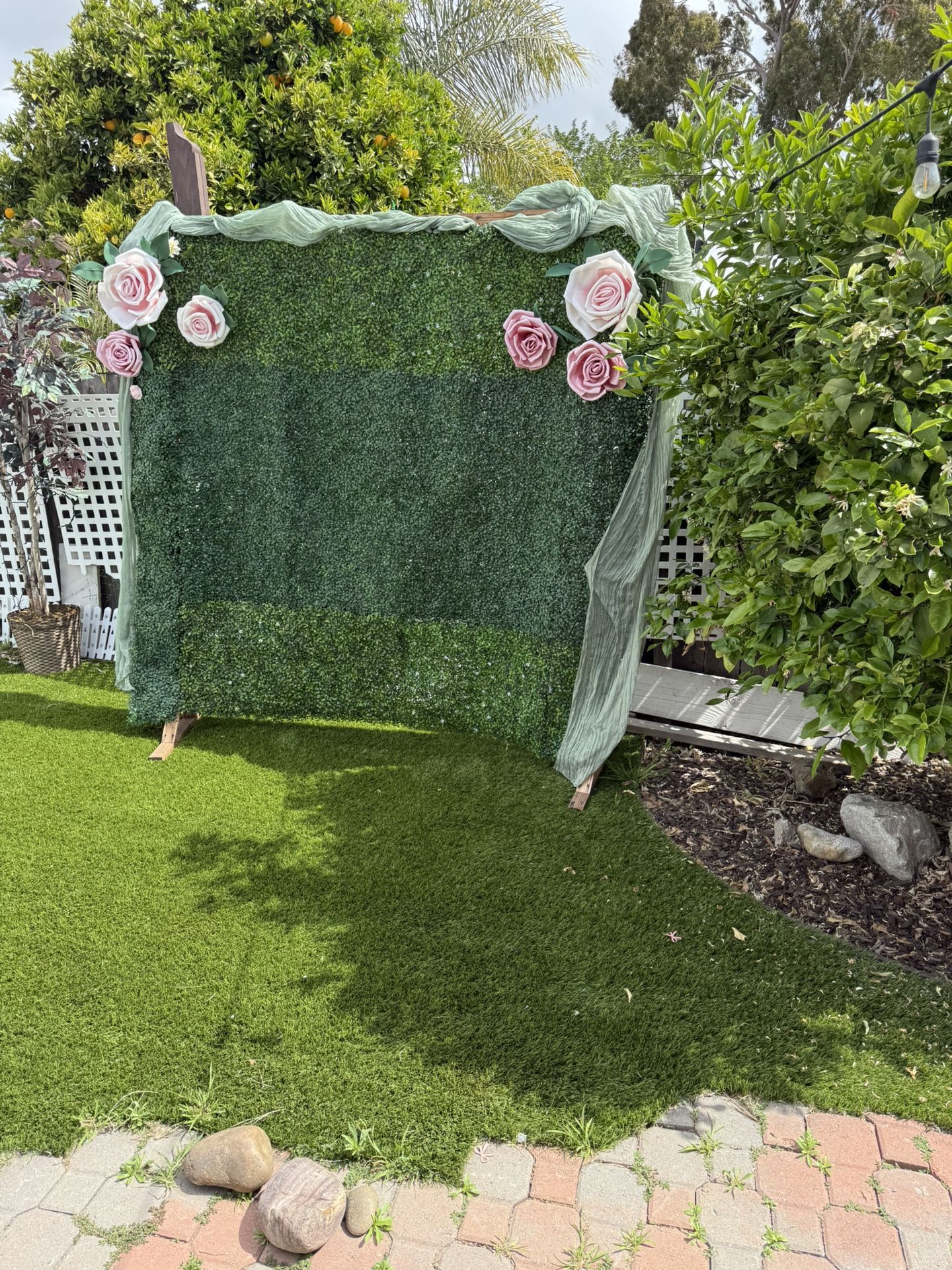 Faux green backdrop 7x7ft