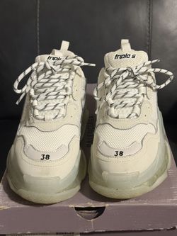 Balenciaga Triple S 
