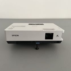 EPSON EMP-1715 Projector