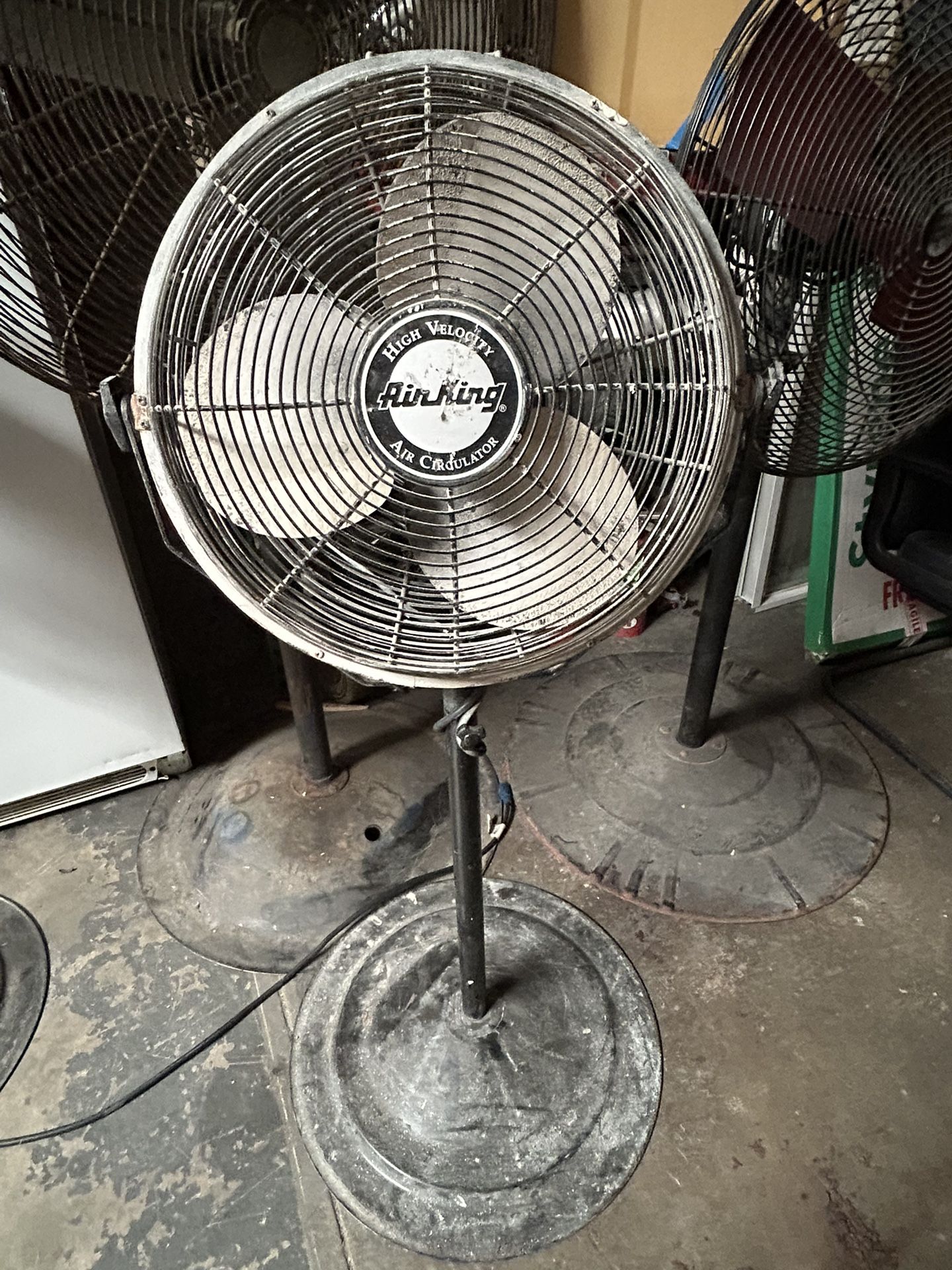 Airking High Velocity 18” Industrial Pedestal Fan