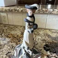 Lenox Tea At The Ritz Figurine 