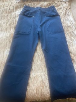 Brand new women’s straight leg jeans/pants size small