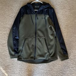 Mens Medium Cold gear Under Armor Jacket 