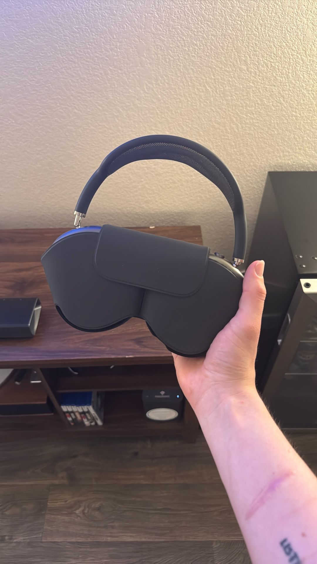 2022 Airpods Max FOR SALE