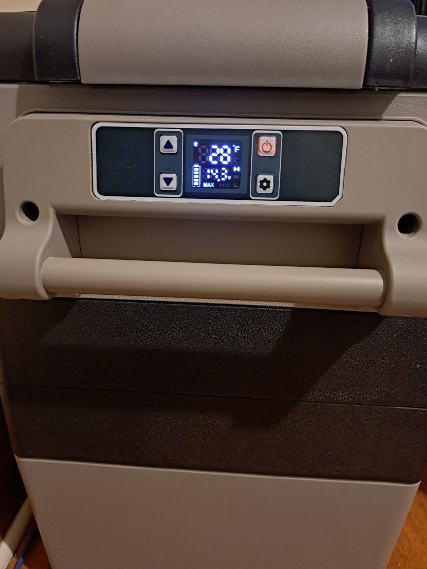 Euhomy Mini Refrigerator