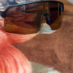 Men’s Prism Oakley’s 