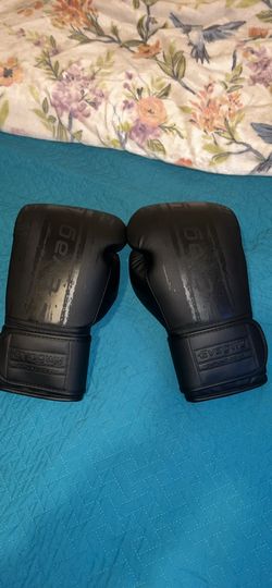 14 Oz Punching Gloves 