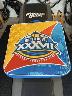 Super Bowl XXXVII Seat Cushion With Radio 